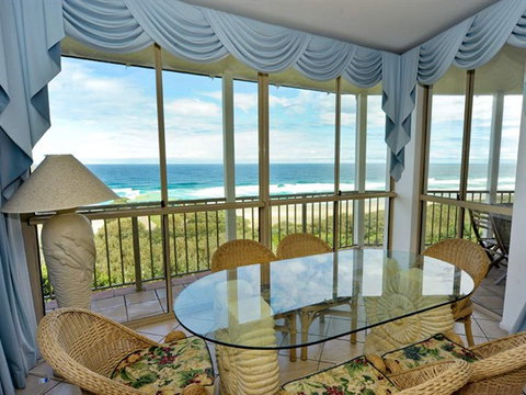 Whale Watch Resort Apartments - Hotel Accommodation 0