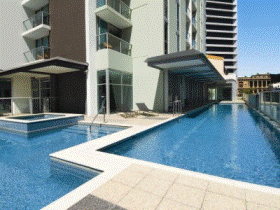 Oaks Festival Towers - Hotel Accommodation