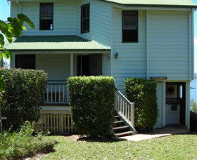 Lamb Island Holiday Cottage - Hotel Accommodation 0