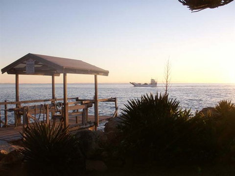 Amity Point Waterfront Cabins - Hotel Accommodation 0