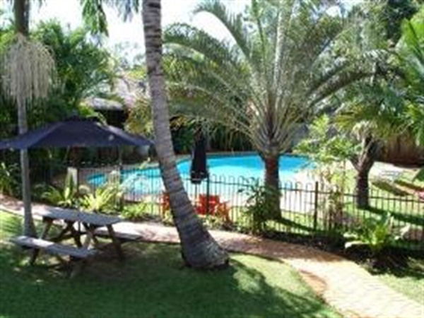 Coochiemudlo Island QLD Hotel Accommodation
