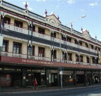 Prince Consort Backpackers - Hotel Accommodation