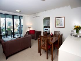 Quest Spring Hill Brisbane - Hotel Accommodation 1