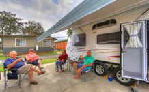 BIG4 Batemans Bay At Easts Riverside Holiday Park - Hotel Accommodation 3