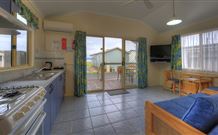 Clyde View Holiday Park - Hotel Accommodation 4