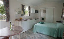 Glen Villa Resort And Tourist Park Casino - Hotel Accommodation 2