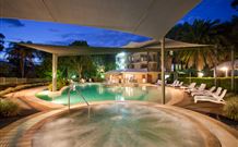 Ramada Resort Flynns Beach - Hotel Accommodation 3
