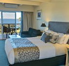 Amooran Oceanside Apartments and Motel - Hotel Accommodation