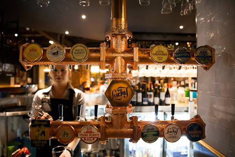 The Lucky Hotel - Hotel Accommodation 16