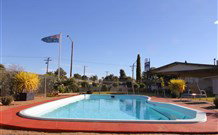 Cobar Crossroads Motel - Cobar - Hotel Accommodation 0