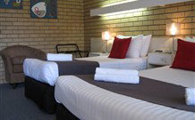 Golden Harvest Motor Inn - Moree - Hotel Accommodation 1