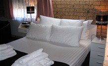 Golden Harvest Motor Inn - Moree - Hotel Accommodation 2