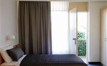 Mid City Motor Inn - Queanbeyan - Hotel Accommodation 1
