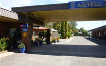 Nicholas Royal Motel - Hay - Hotel Accommodation 0