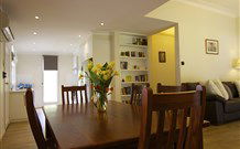 Snowy Vineyard Cottage - Hotel Accommodation 2