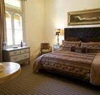 St Mounts Boutique Hotel - Garden Cottages and Trattoria Restaurant - Hotel Accommodation