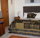 Tall Trees Bed and Breakfast - - Hotel Accommodation