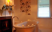 Winton Luxury Bed And Breakfast - Hotel Accommodation 1