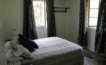 Captains Quarters - Hotel Accommodation 6