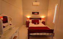 Fabulous Location - Hotel Accommodation 0