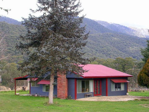 Jagumba - Hotel Accommodation 2
