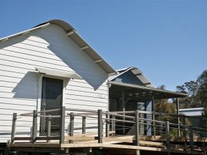 Chifley Dam Cabins - Hotel Accommodation 3