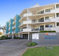 Kings Bay Apartments - Hotel Accommodation