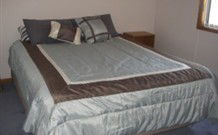 Trundle Services And Citizens Club Cabins - Hotel Accommodation 1