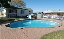 Yellowbox Country Cabins - Hotel Accommodation 4