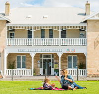 Port Elliot YHA - Hotel Accommodation