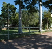 Entrikens Pioneer Motel - Hotel Accommodation