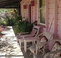 Barcaldine Blacksmiths Cottage - Hotel Accommodation