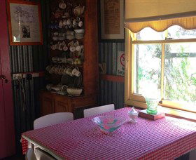 Barcaldine Blacksmiths Cottage - Hotel Accommodation 1