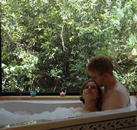 Ravensbourne Forest Chalets - Hotel Accommodation