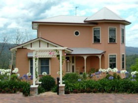 Blue Ridge Manor Bed And Breakfast - Hotel Accommodation 0