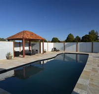 Pelican Rest Tourist Park - Hotel Accommodation