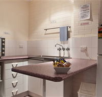 Hi-Way Units Motel - Hotel Accommodation