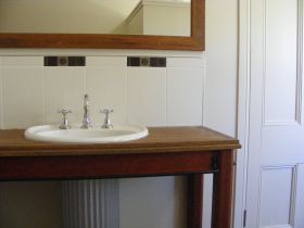 Mallow Cottage - Hotel Accommodation 2