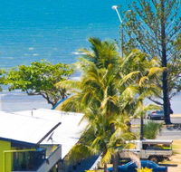 Yeppoon Surfside Motel - Hotel Accommodation