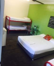 Adventurers Backpackers Resort - Hotel Accommodation 2