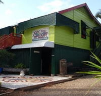 On the Wallaby Lodge - Hotel Accommodation