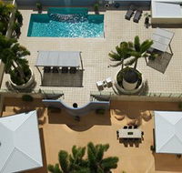 Jack and Newell Cairns Holiday Apartments - Hotel Accommodation