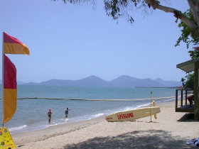 Australis Cairns Beach Resort - Hotel Accommodation 1