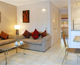 Australis Cairns Beach Resort - Hotel Accommodation 3