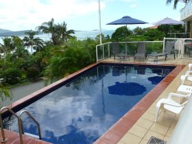 Sunlit Waters Studio Apartments - Hotel Accommodation 0