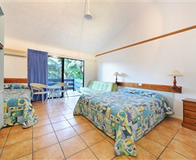 Airlie Beach Motor Lodge - Hotel Accommodation 2