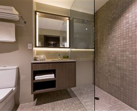 Glen Hotel And Suites - Hotel Accommodation 1