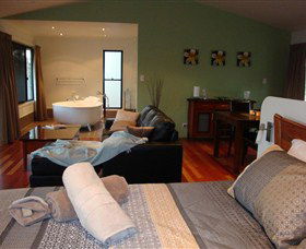Melawondi Spring Retreat - Hotel Accommodation 1