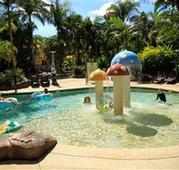 Ashmore Palms Holiday Village - Hotel Accommodation