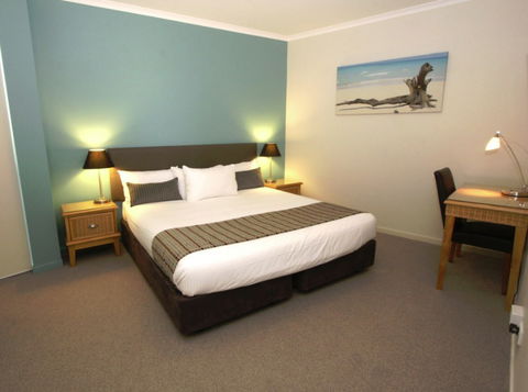 Ramada Marcoola Beach - Hotel Accommodation 1